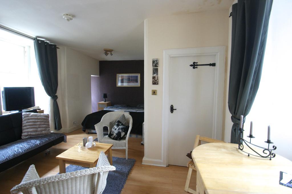 Royal Mile Group Apartments Единбург Номер фото
