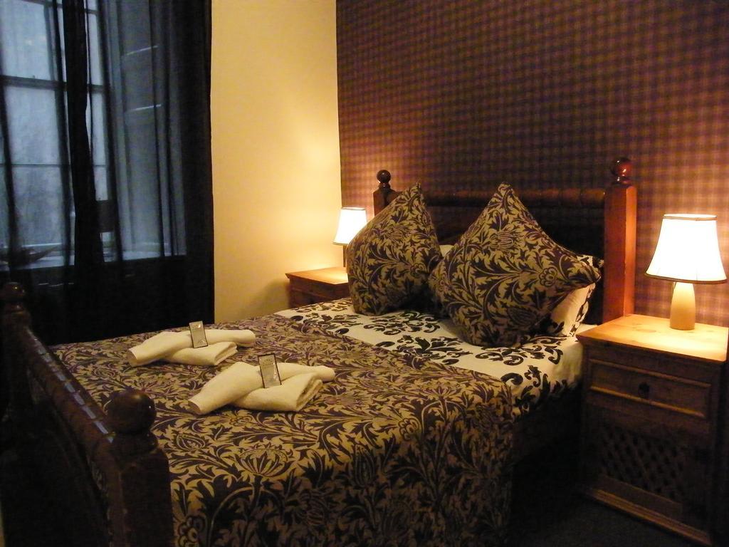 Royal Mile Group Apartments Единбург Номер фото